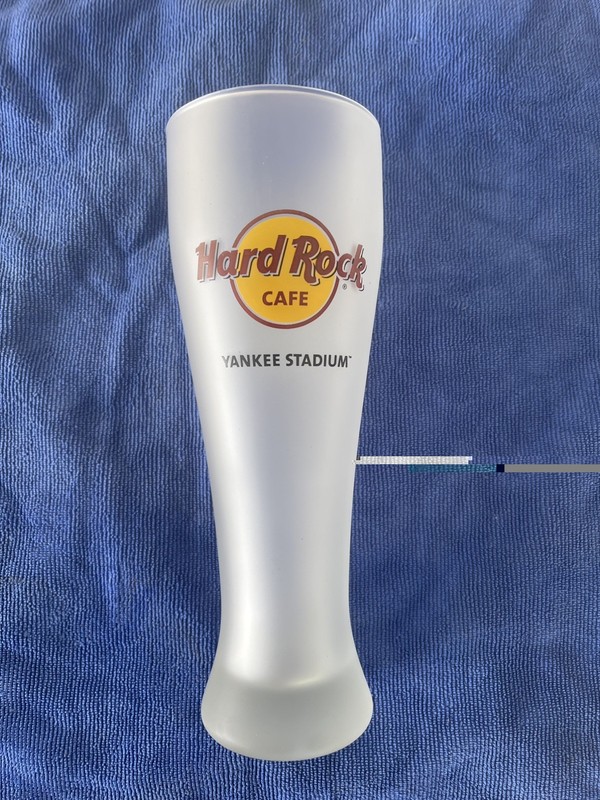 2009 Hard Rock Cafe New York Yankee Stadium Word Series Pilsner 20 oz Beer Glass