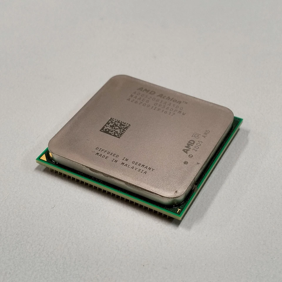 AMD Athlon 64 X2 5200B Socket AM2 2.7 GHz 2 core CPU AD0520BIAA5D0 - Image 2 of 4