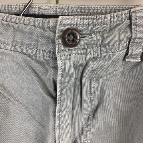 American Eagle Outfitters Men’s Gray Longer Length Distressed Cargo Shorts Sz.32 - Picture 2 of 12