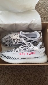 yeezy zebra originales