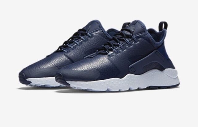 nike air huarache navy