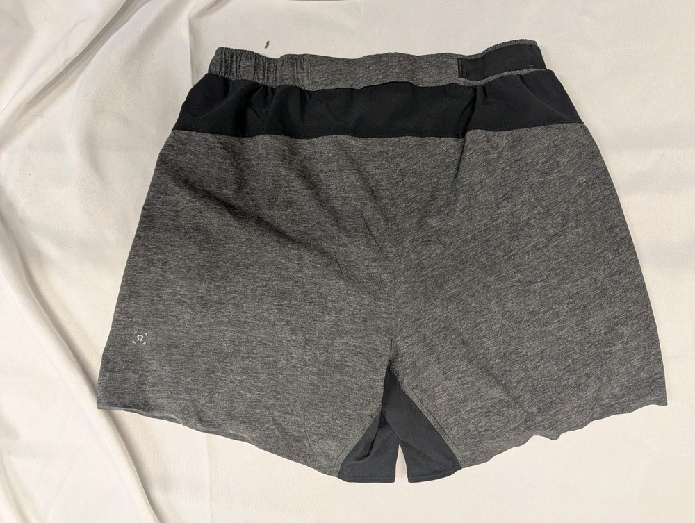 Lululemon Men’s 6” Lined Surge Short LM7AB2S HITI Gray Black Large