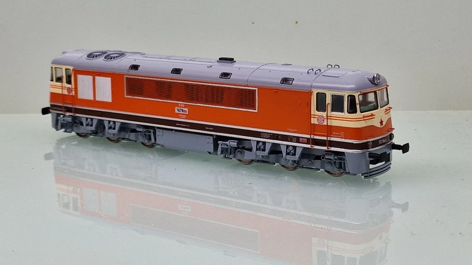 MTB H0 Diesellokomotive T679 013 CSD "Orange" Ep.IV NEU OVP - Bild 2 von 4