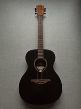 Guitare acoustique LAG Tramontane
