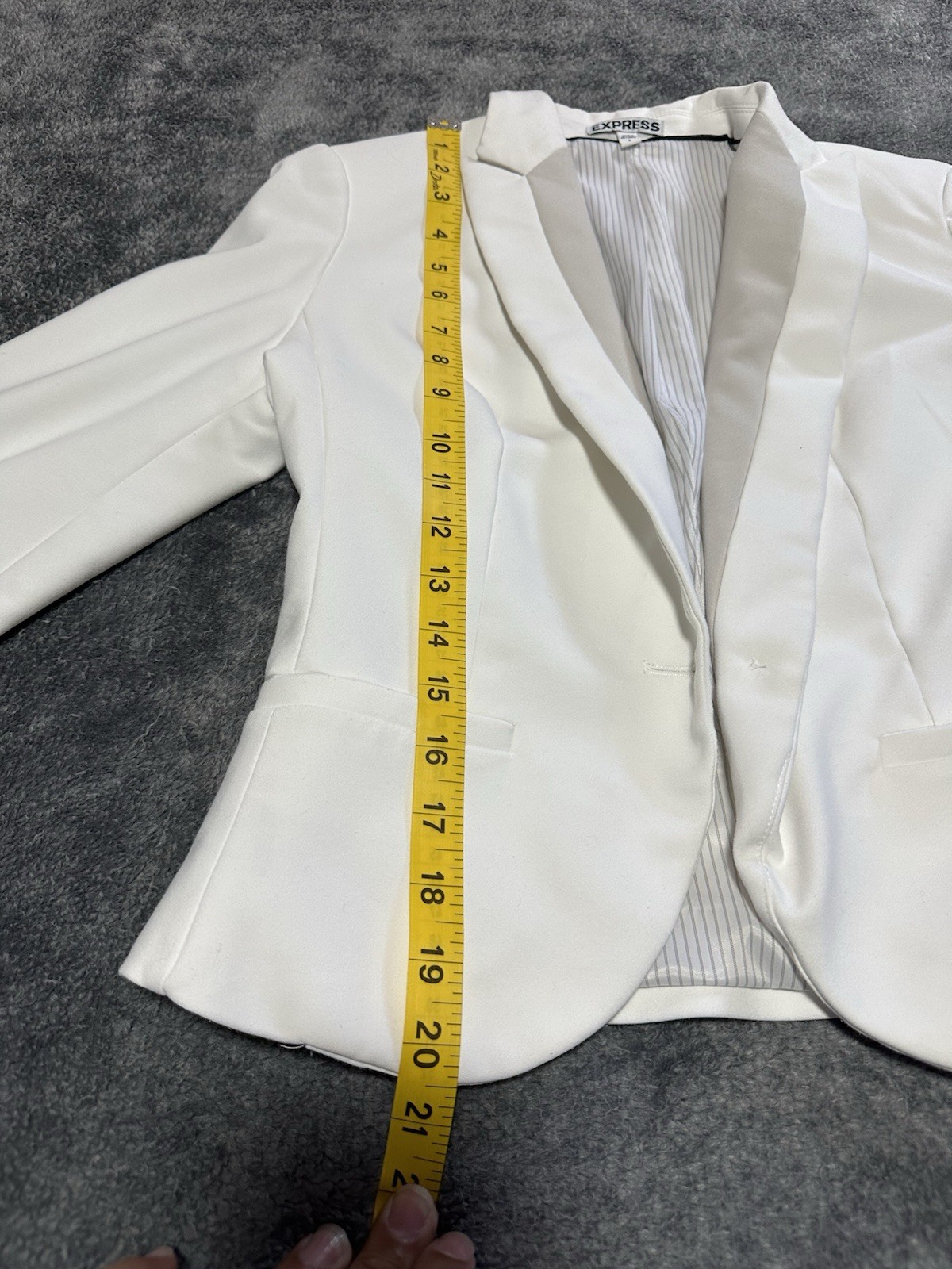 Sophisticated Express white one-button blazer Siz… - image 2