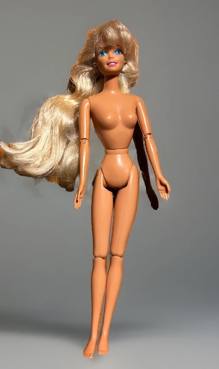 Poupée Barbie vintage et ensemble de collection de Rwanda