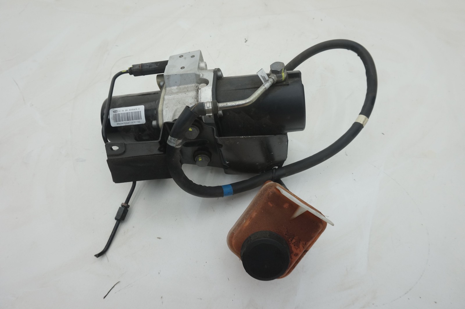 Suspension Lift System Electric Pump Assembly OEM 313722 Ferrari 488 Spider 2017