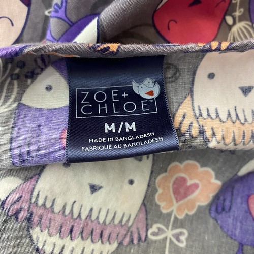 Zoe + Chloe Scrub Top Grey Gray Owls Flowers V Neck Women's Size Medium - Picture 5 of 7