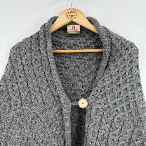 Carraig Donn 100% Merino Wool Made in Ireland Hand Knit Pocket Reading Shawl - Picture 3 of 9