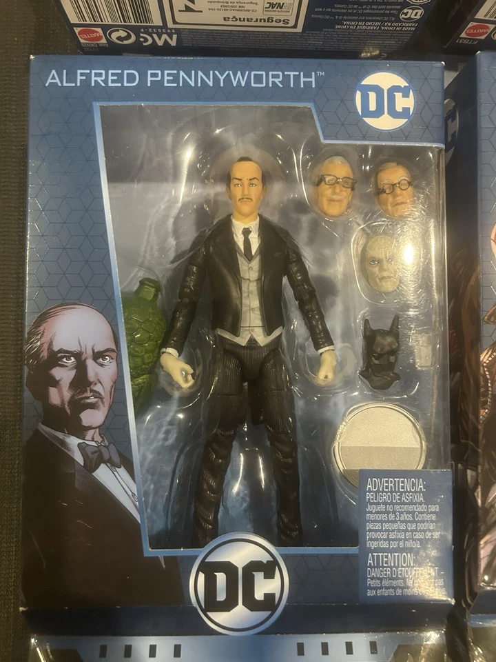 Mattel DC Multiverse Alfred, Superwoman, Red Hood, Bizarro Set Foto 2 de 4