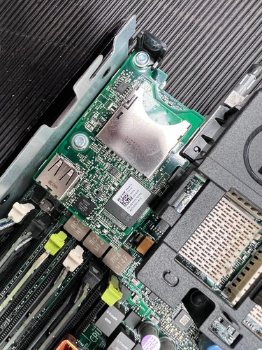 Lot of 2 x Dell M620 Blades | 2x Xeon E5-2670 v2 @2.50GHz 512GB Ram with 4xCards - Picture 6 of 8