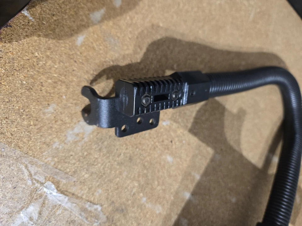 Universal Tablet Car Holder, designed for mounting in vehicles via the sit rail. - Image 2 of 4