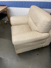 Cream Leather 2 Seater Sofa & Arm Chair Traditional Pad Arm Brown Wood Frame