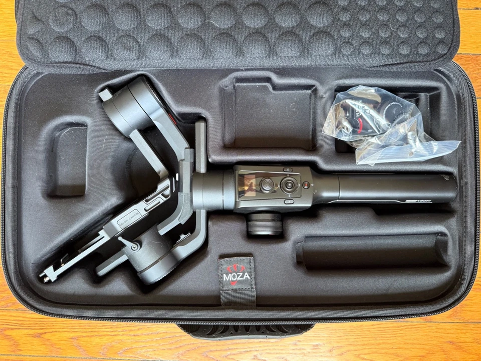 Estabilizador de cámara cardán MOZA Air 2 - para piezas Foto 2 de 4