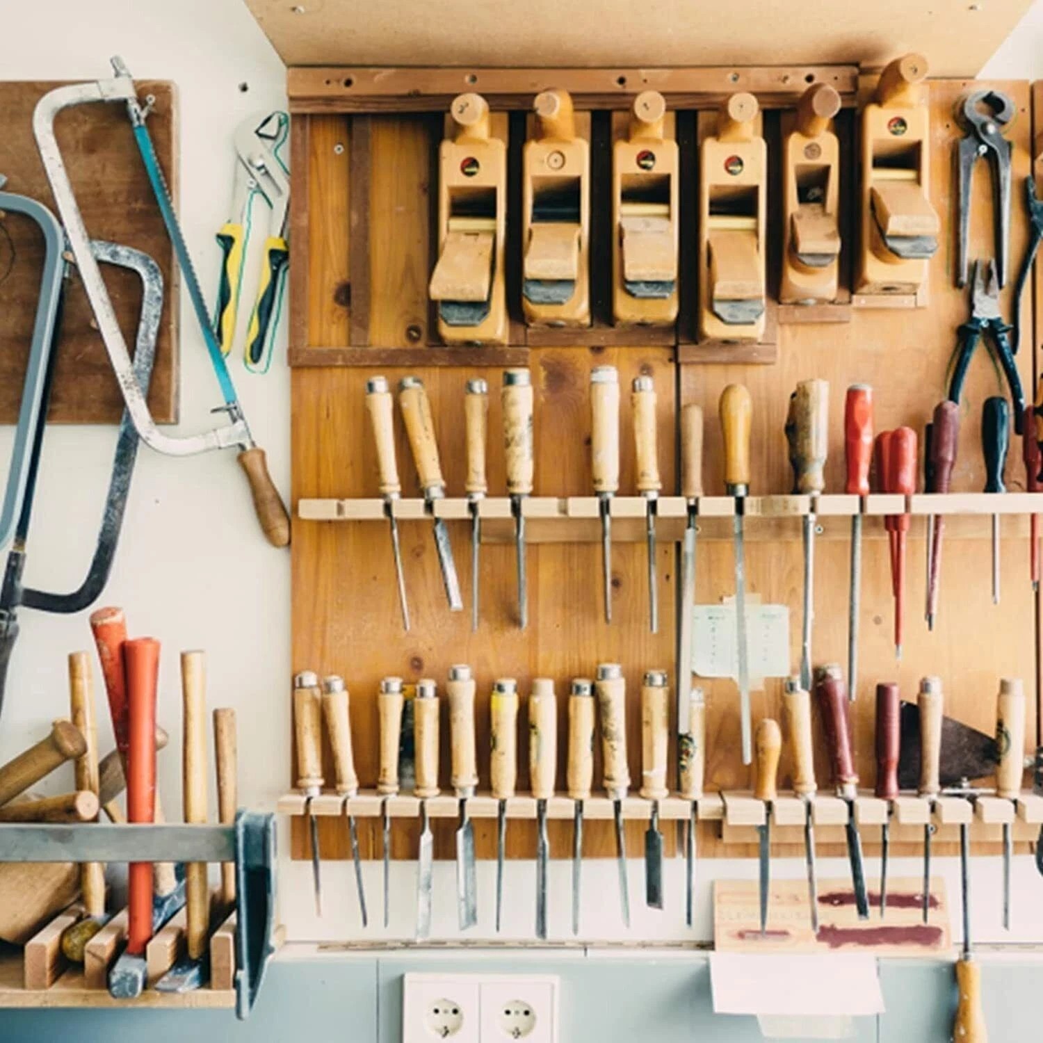 Wood Carving Hand Chisel Tool Set Professional Woodworking Gouges Steel 12 PCS