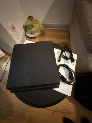 Sony PlayStation 4  1TB   sehr guter Zustand