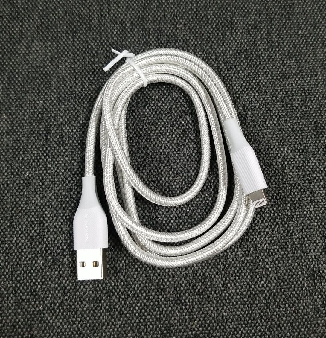 Insignia Apple MFi Certified 1.2m (4 ft.) Braided USB-A Lightning Cable