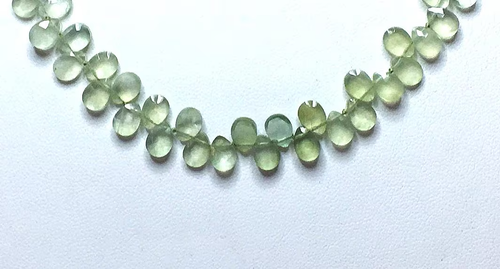 Natürlicher facettierter Prehnit, Sterlingsilber Handarbeit geknotet Halskette. 23 zoll lang - Bild 2 von 3