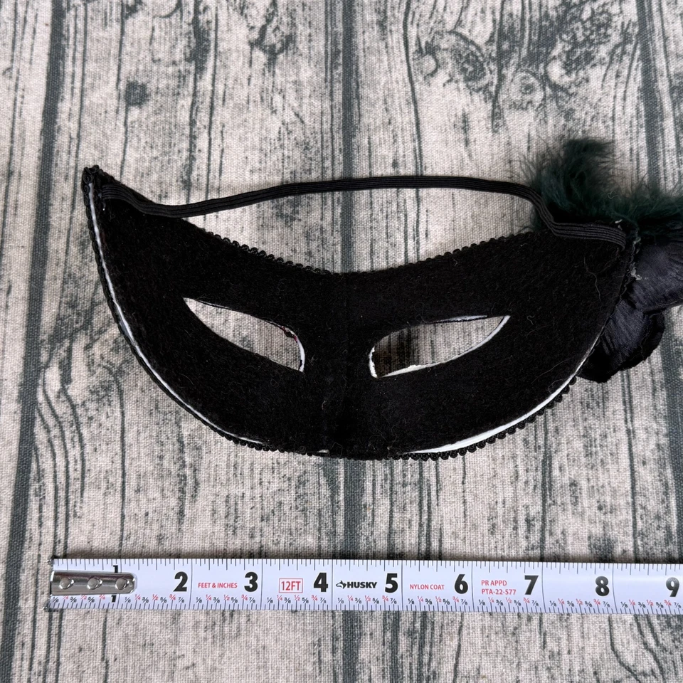 Mardi Gras Style Girls Mask - Image 2 of 3