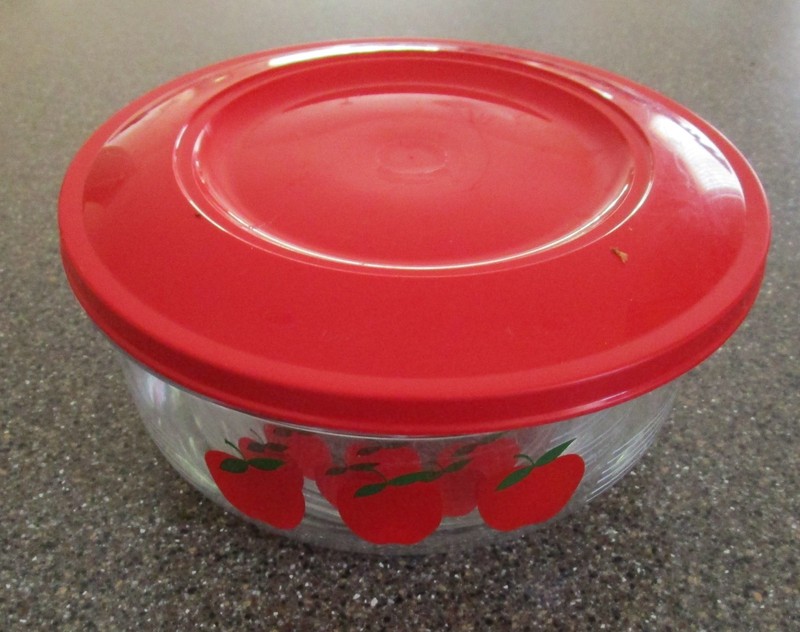 Vtg Edgar Watkins Apple Acrylic Stackable Bowls +Covers Thermo-Serv, Set Of 3