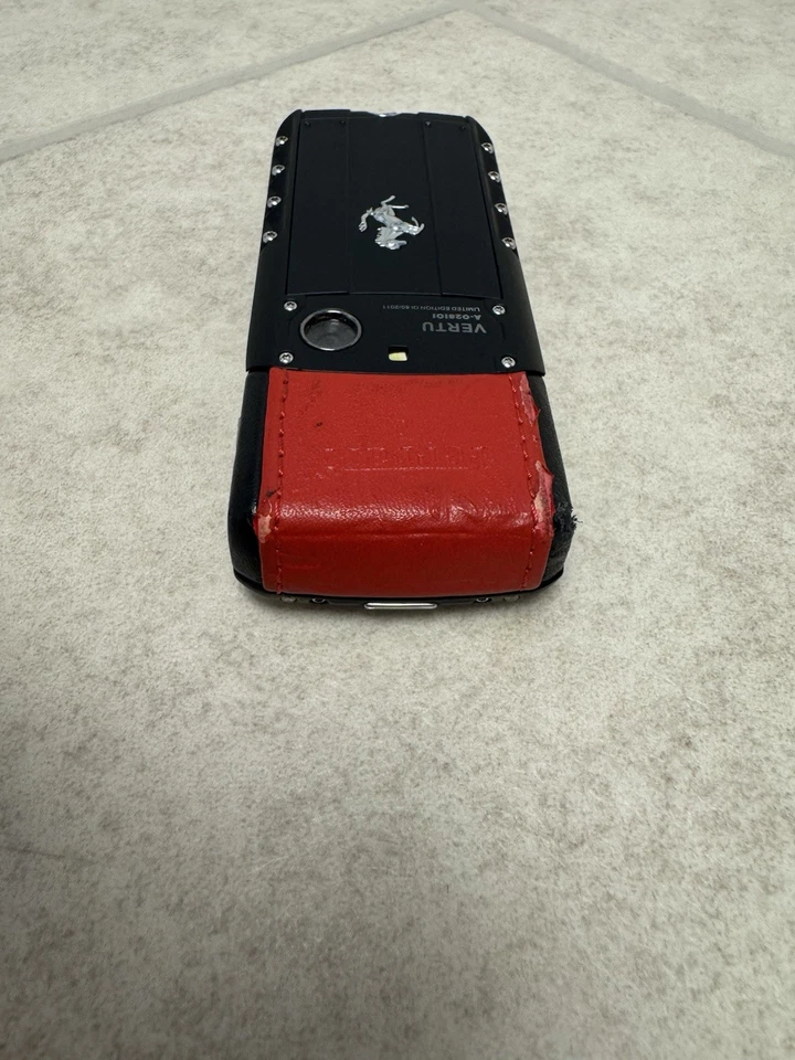 Vertu Ascent Ferrari GT RM-267V - Изображение 3 из 4