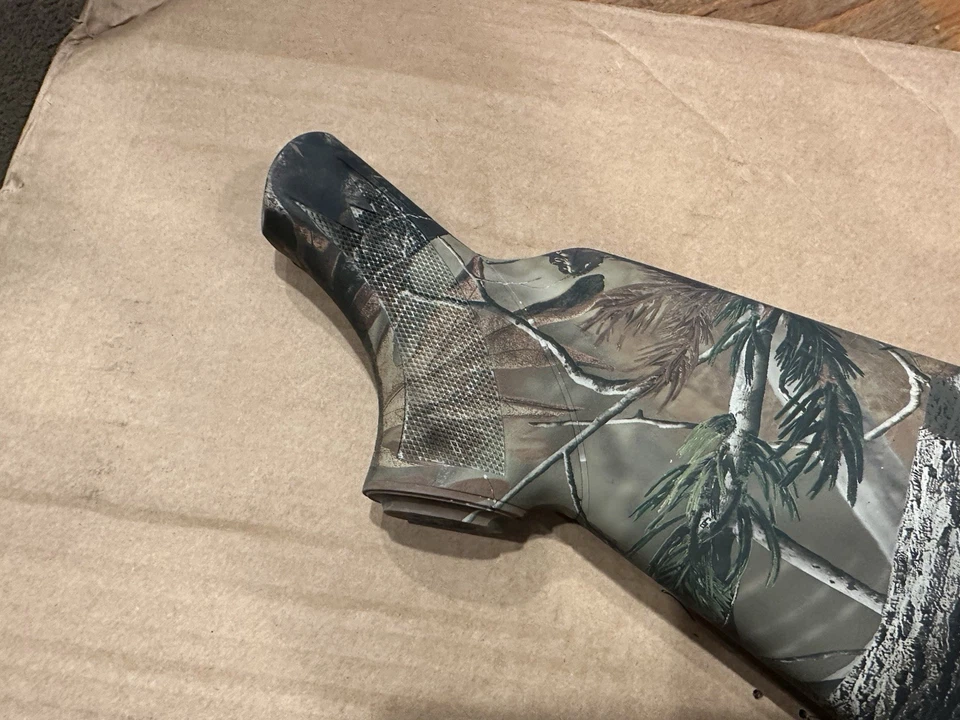 H&R Harrington And Richardson Camo Stock Fits all gauges & Calibers New cond - Image 2 of 4