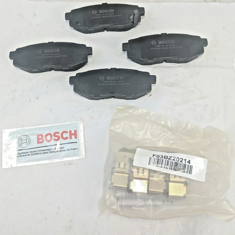 Pastillas de freno traseras de cerámica Bosch BC1124 para Subaru Outback Legacy Tribeca Forester Foto 3 de 4