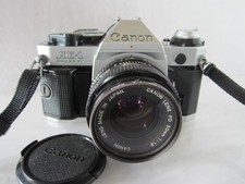 ORIGINAL VINTAGE CANON AE-1 PROGRAM SLR 35mm FILM CAMERA WITH ORIGINAL LENS