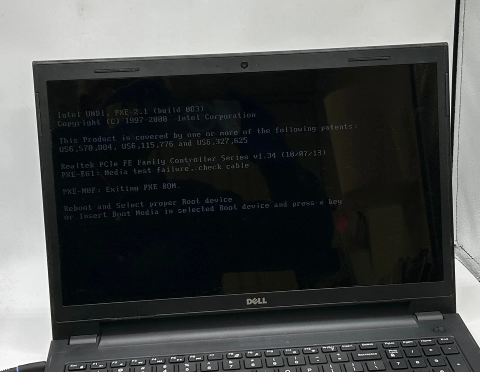 Dell Inspiron 15 3541 | AMD A6-6310 | 4GB RAM | No HDD | Beeping RAM Issue - Image 4 of 4