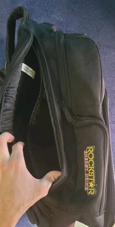 Mochila grande Rockstar Energy Drink - Imagem 3 de 4