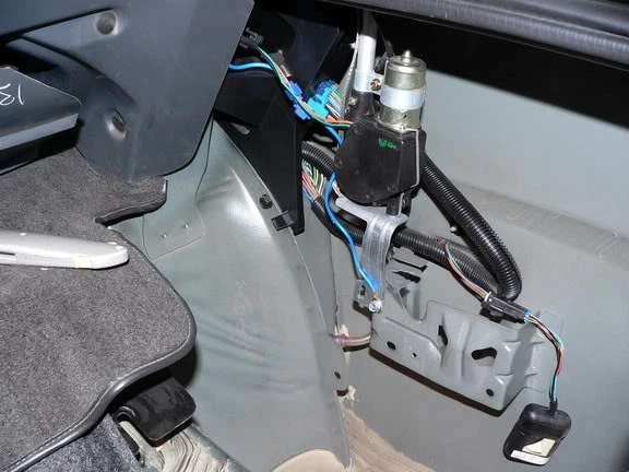 Power Antenna Kit - 1997 thru 2004 Chevy Corvette C5 AM FM Car Radio - Image 4 of 4