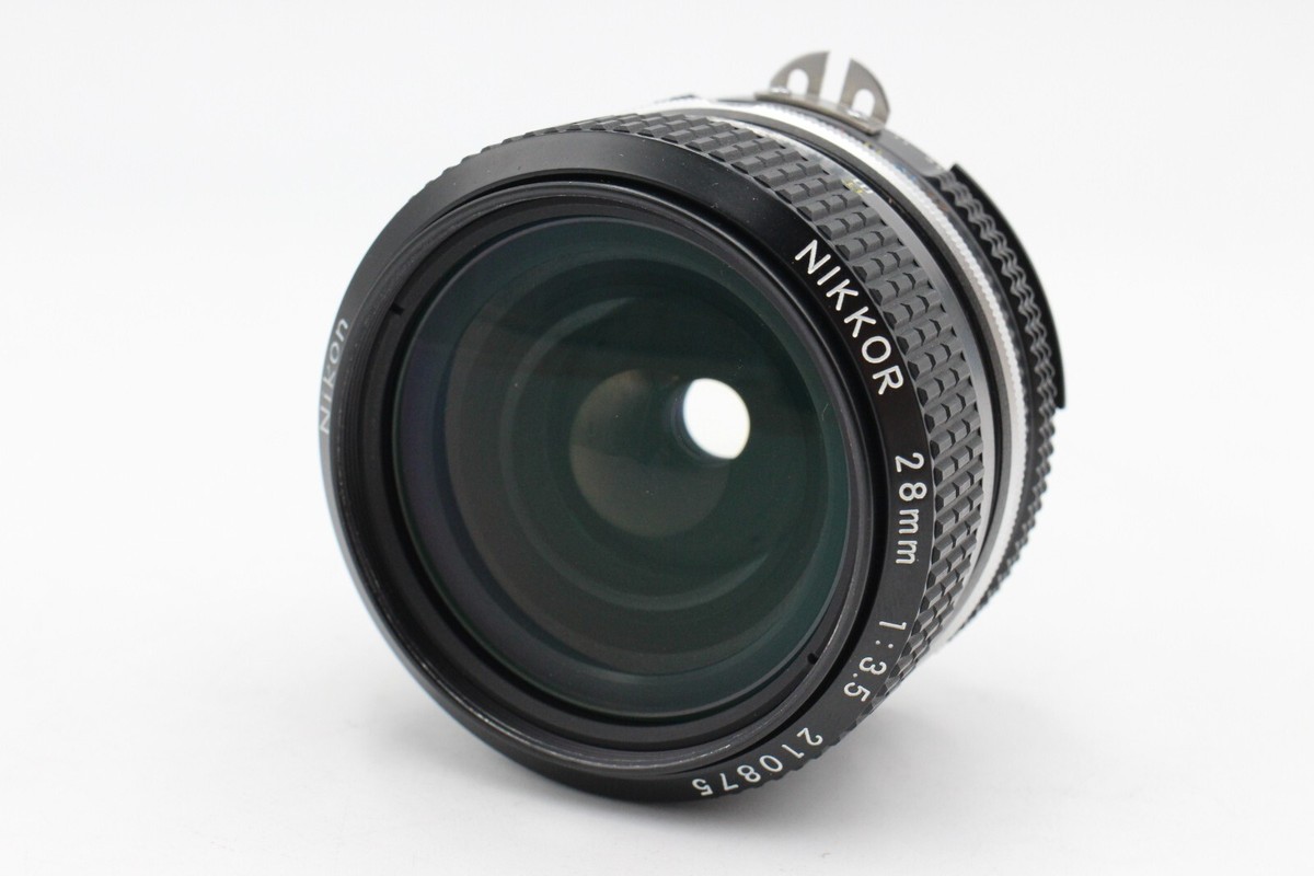 新品級 NIKON AI NIKKOR 28mm f3.5 MF H026 MINT] Nikon Ai Nikkor 28mm F/3.5 MF Wide Angle Lens for F Mount