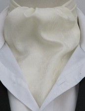 Mens Cream Paisley Satin Ascot Cravat / Pocket Square
