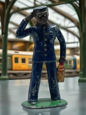 Vintage Barclay Train Porter Whisk Broom Salute 613 B160 Happy Traveler Figure