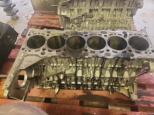 09-13 BMW X5 335D (E70 E90) 3.0L TWIN TURBO M57Y DIESEL ENGINE - CYLINDER BLOCK