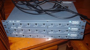 lot of 3x peavey a a 8p architectural acoustics 8 channel preamp