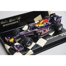 Minichamps 400090014 Red Bull Racing Renault RB5 2009 #14 Webber 1/43