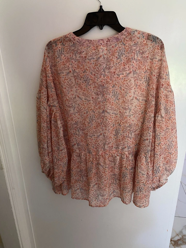 Easel Women's Mauve Floral Top with Tassels. Size S New with Tags Foto 4 de 4