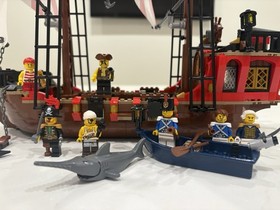 LEGO Pirates: The Brick Bounty (70413) - 100% Complete with Minifigs/Manual