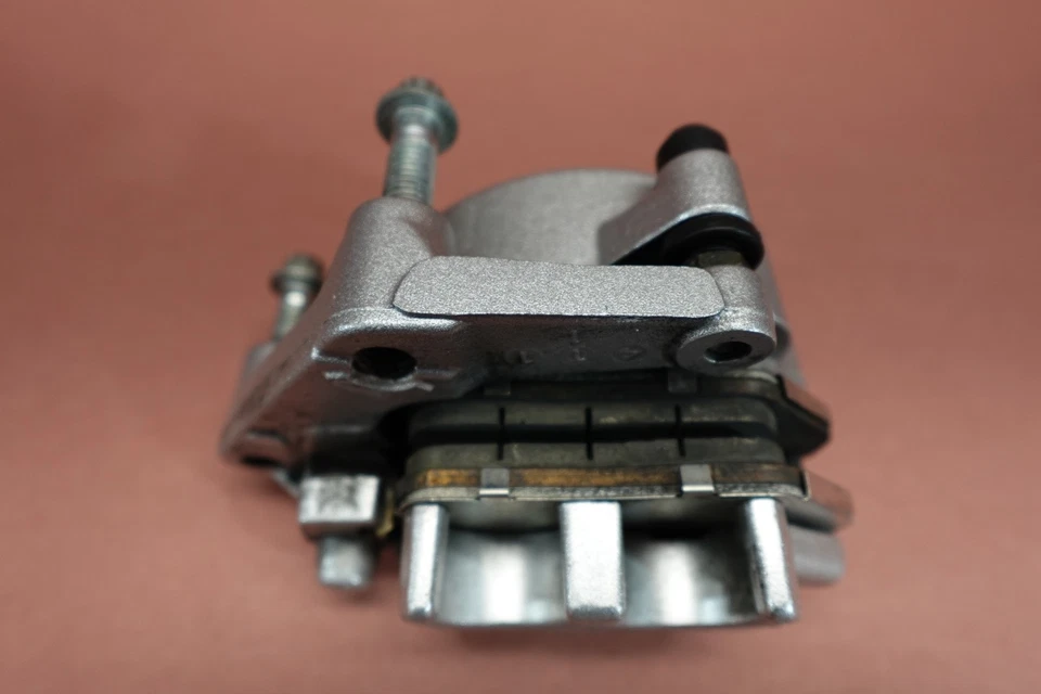 Pinza de freno delantera Harley Sportster XL883L XL 883 2005-2006 Foto 4 de 4