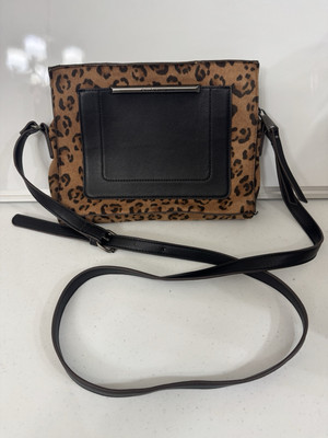Enzo Angiolini Leopard Print Crossbody Purse Casual Or Dress Up Bag