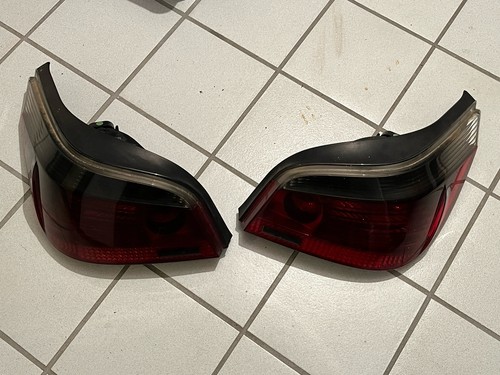 BMW 5er E60 Rückleuchten Heckleuchten Hinten Links und Rechts ( Black Edition)