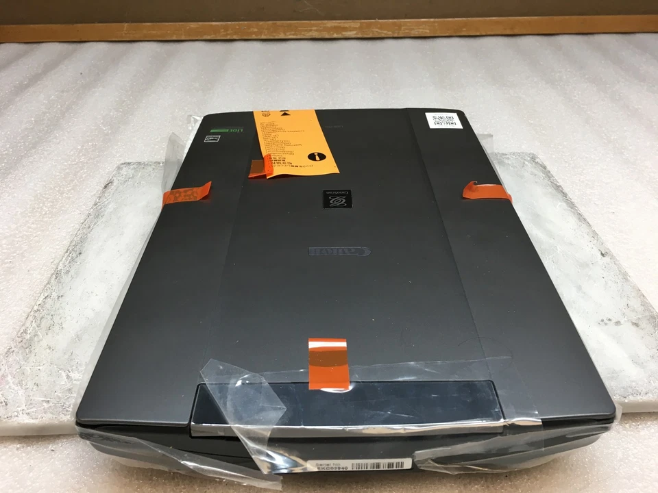 Canon LiDE 210 Flatbed CanoScan Color Scanner USB Cable Included TESTED - Image 4 of 4