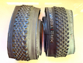 Bontrager XR2/XR3 Team Issue MTB Reifen Tubeless Ready 29" 2er Set 2.20/2.40