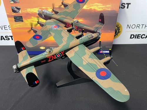 CORGI AA32604 ESCALA 1:72 AVRO LANCASTER 1 "ADMIRAL PRUNE" 106 SQN NOVIEMBRE 1942 - Imagen 4 de 7