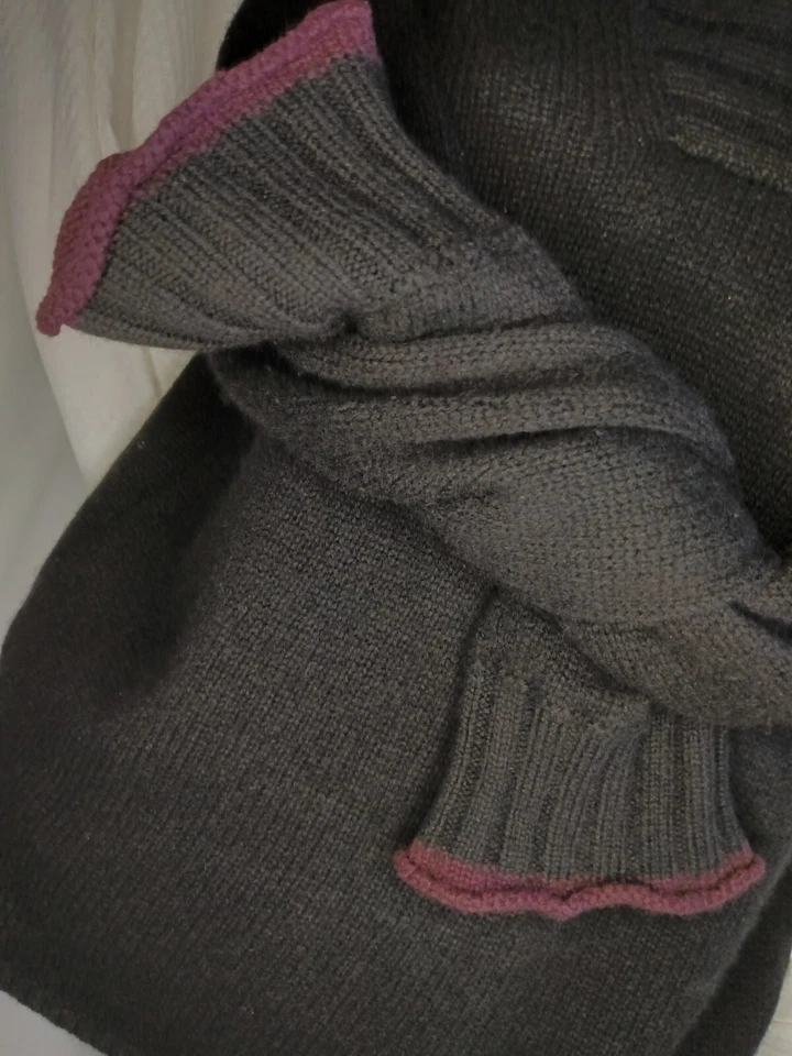 Maria Di Ripabianca 黑色毛衣意大利 V 领女式 8 码 — 第 4/4 张图片