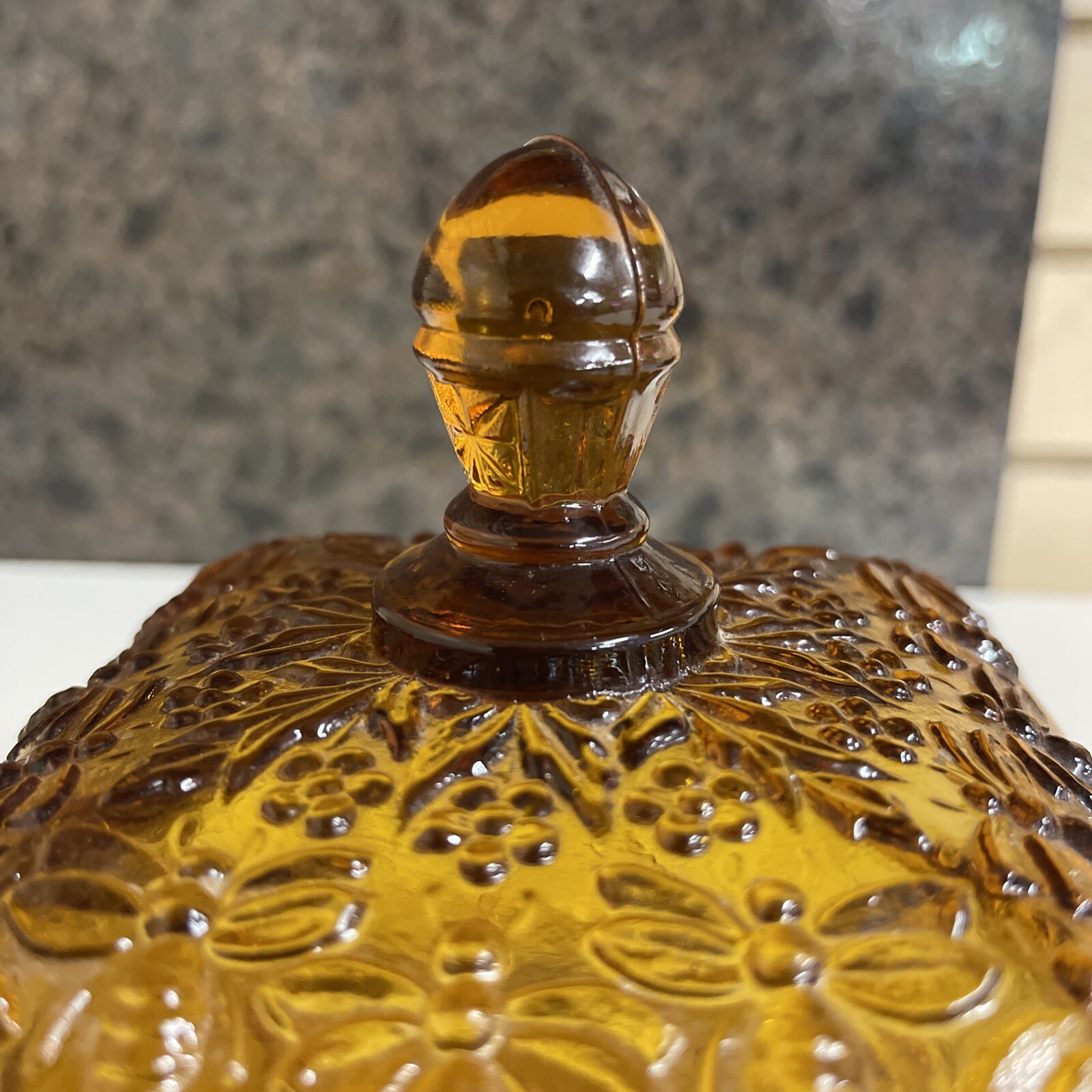 Vintage Indiana Tiara Honey Bee Beehive Candy Dish "AMBER" Very