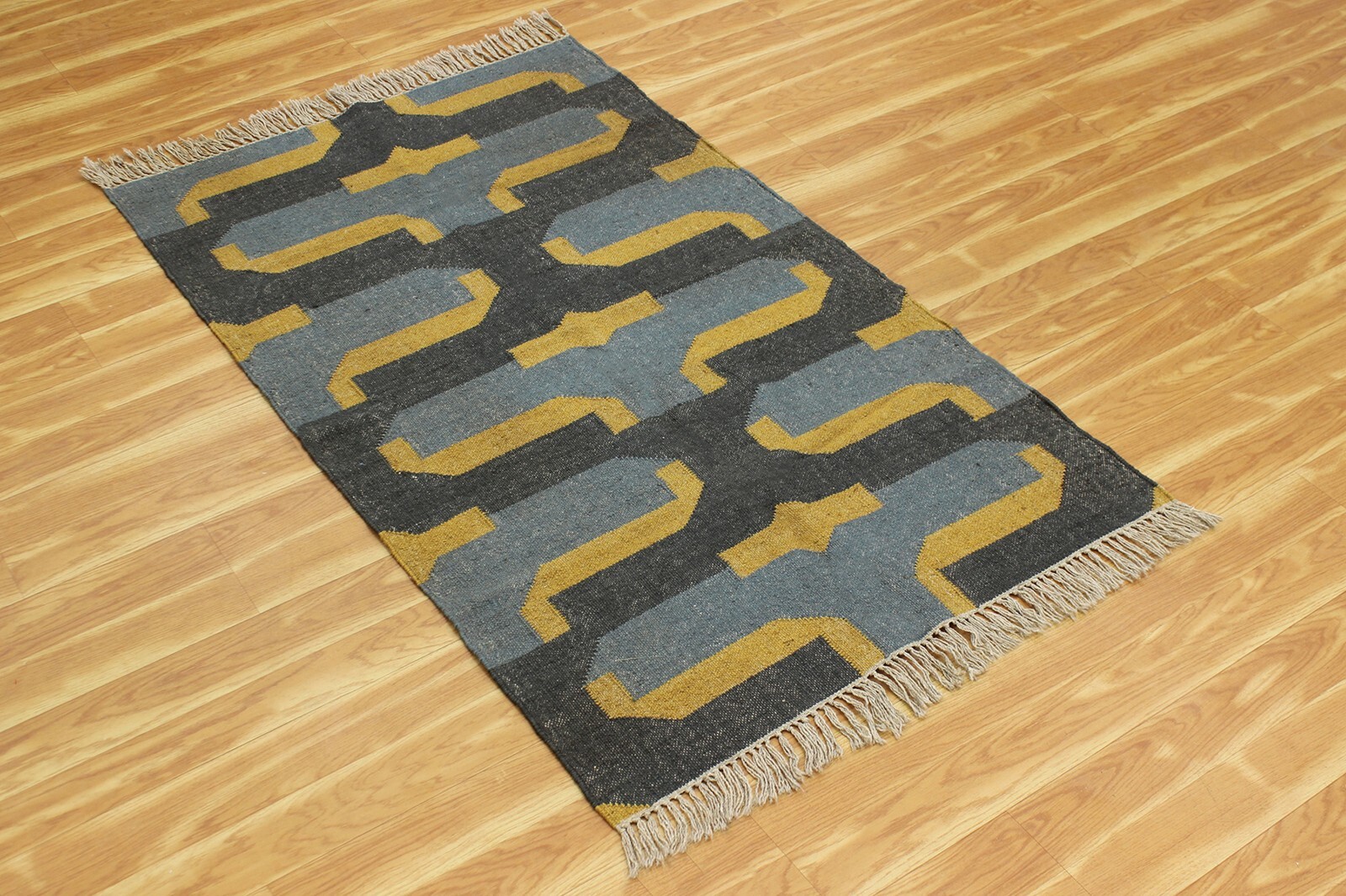 Handwoven Jute Wool Geometric Area Rug Modern Kilim 4x6 Ft Rug