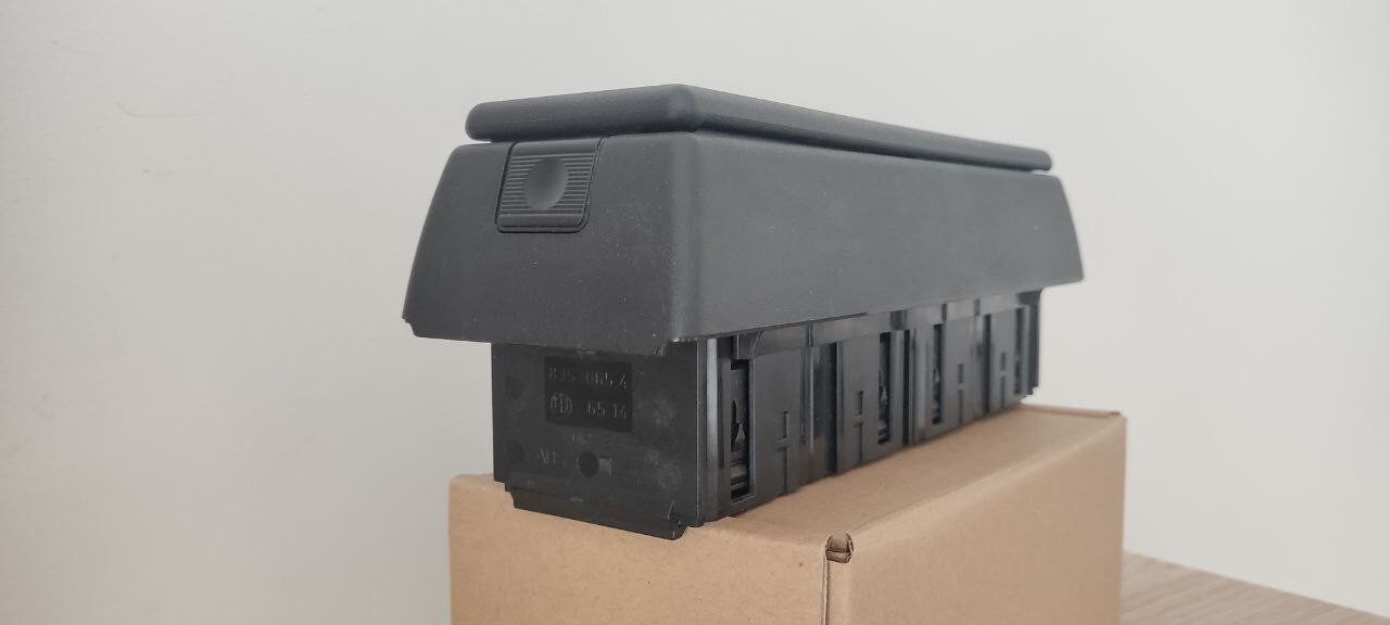 Genuine BMW 3 Series E36 and Z Series E36/7 E36/8 Cassette Box 