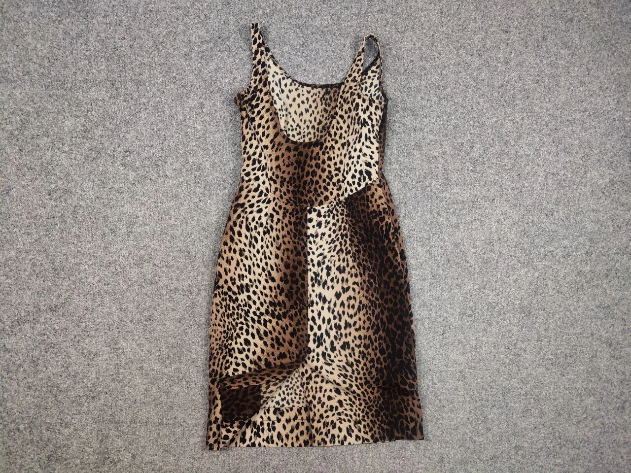 Abito corto sexy vintage anni 90 Moschino Jeans stampa leopardata